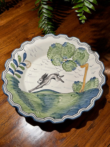 Large serving bowl